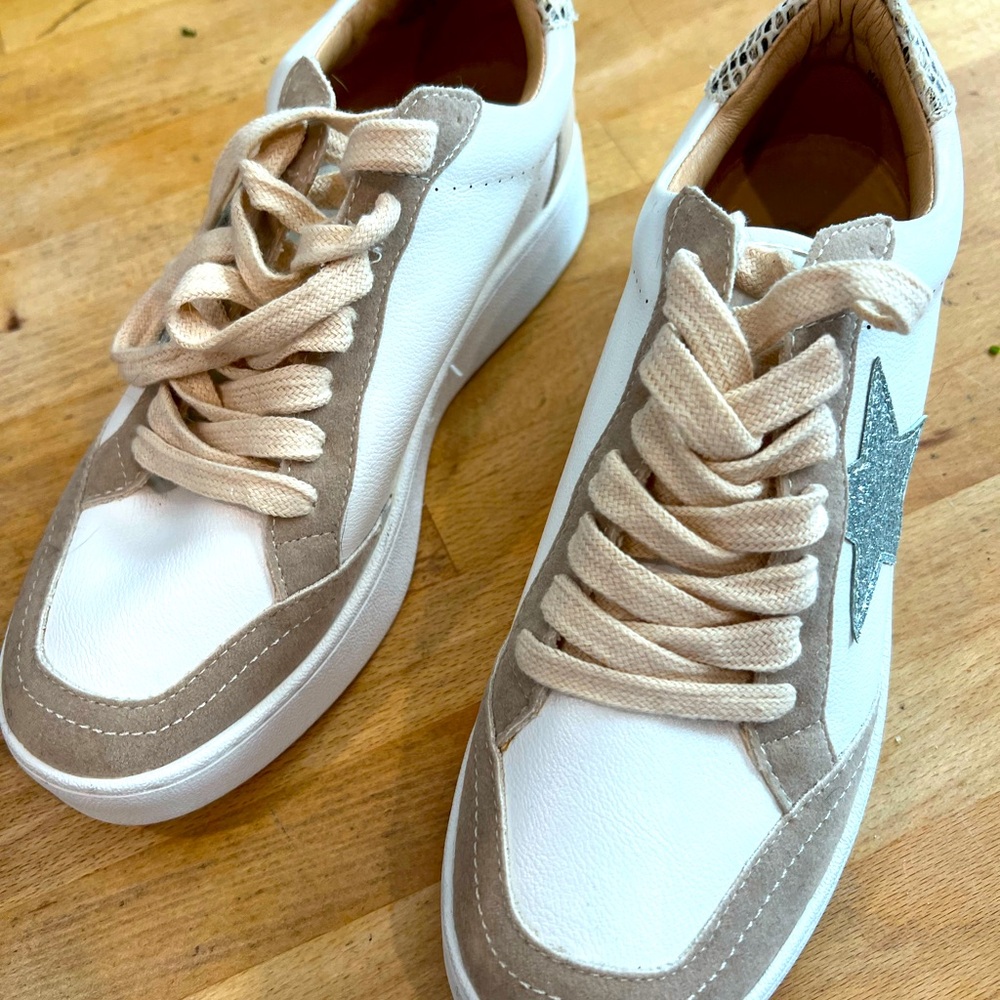Oasis Society Sneakers- never worn